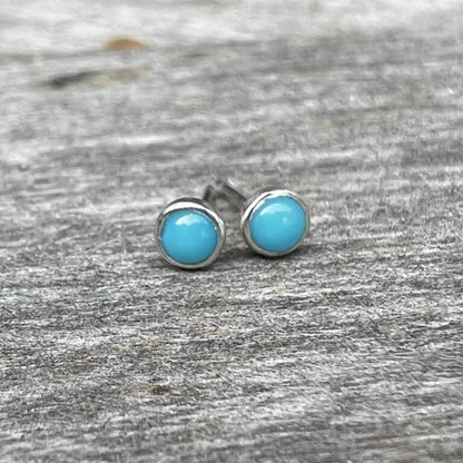 Mini boucles d'oreilles turquoise