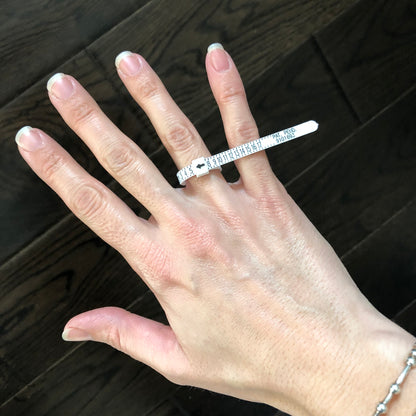 Multi-Sizer Adjustable Finger Gauge