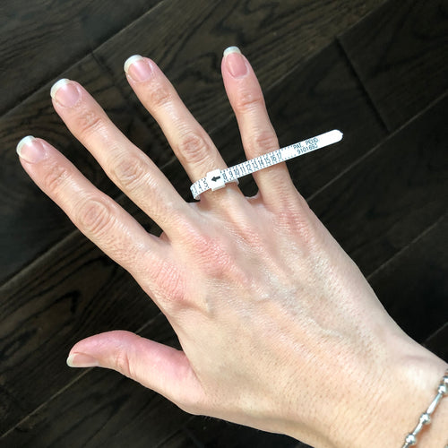 Multi-Sizer Adjustable Finger Gauge